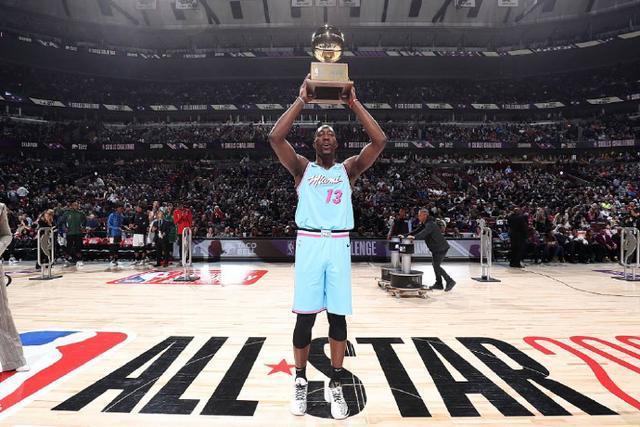 威尔逊、斯温出席公牛Bulls Fest并被晒照